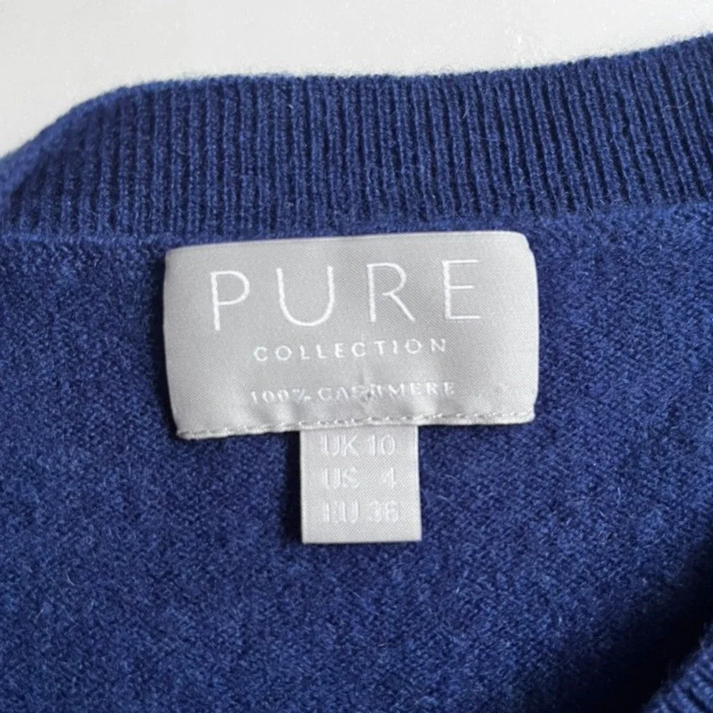 Pure Collection Cashmere Crew Neck Sweater in Navy size 4